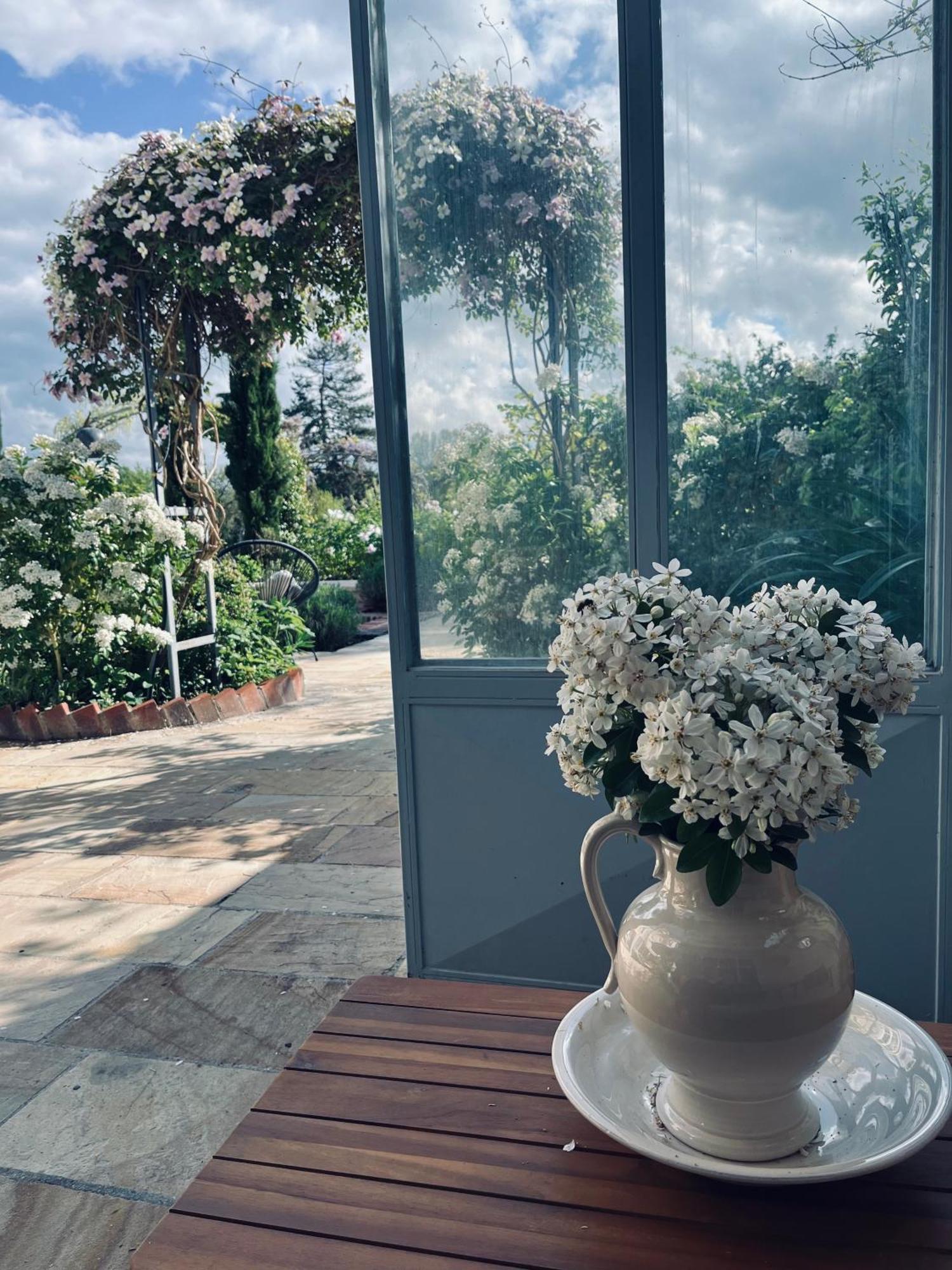 Les Grands Jardins Lodge جيفرني المظهر الخارجي الصورة